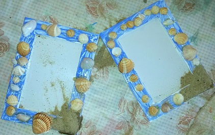 Seashell picture frame
